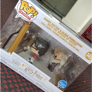 Harry Potter & Albus Dumbledore With The Mirror Of Erised Funko Pop